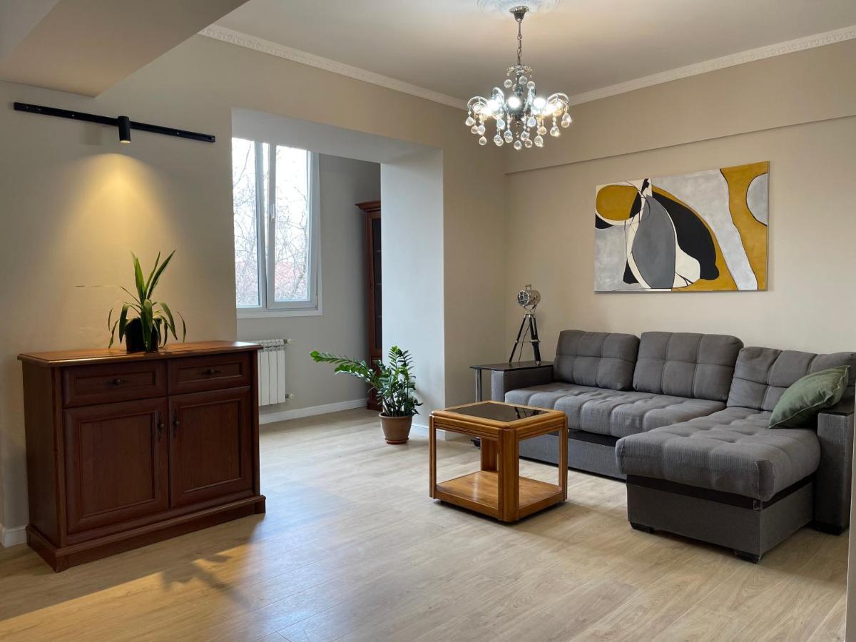 Almaty Apartment 76 מראה חיצוני תמונה